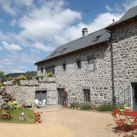 Hébergement de vacances Charme Avec Piscine Privee Chauffee, Wi-fi, Proche Parc Volcans Et - Fr-1-742-617