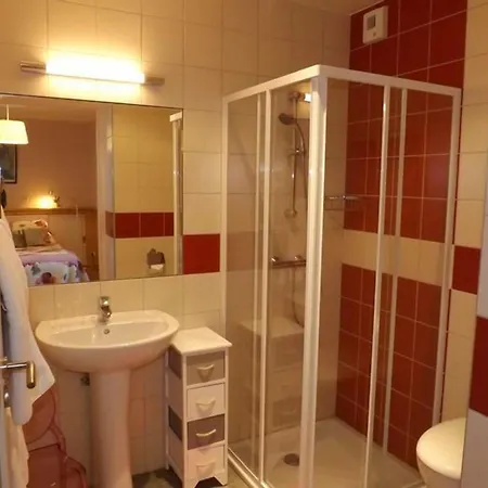 Charme Avec Piscine Privee Chauffee, Wi-fi, Proche Parc Volcans Et - Fr-1-742-617