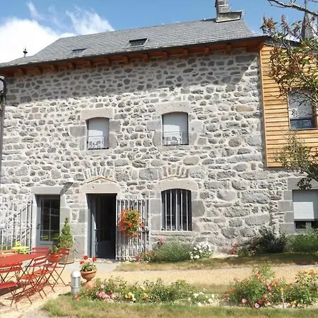 Charme Avec Piscine Privee Chauffee, Wi-fi, Proche Parc Volcans Et - Fr-1-742-617 *